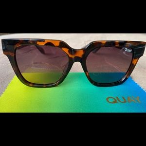 Authentic NWOT Quay PSA in tortoise